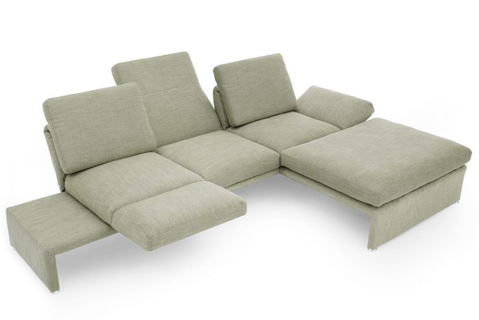 Ecksofa in pastellgrün mit Drehsitz und Back-Up-Rücken