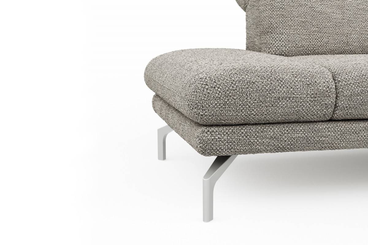 Nahansicht der verstellbaren Armlehne und des Chromfußes